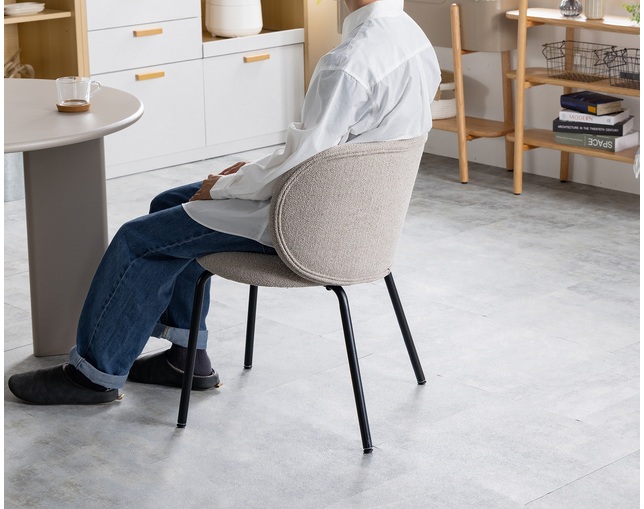 nora.(ノラ) ブレッツ　ダイニングチェアの写真