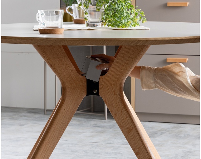 nora.(ノラ) ノープス　ダイニングテーブルの写真