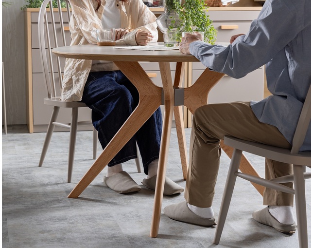 nora.(ノラ) ノープス　ダイニングテーブルの写真