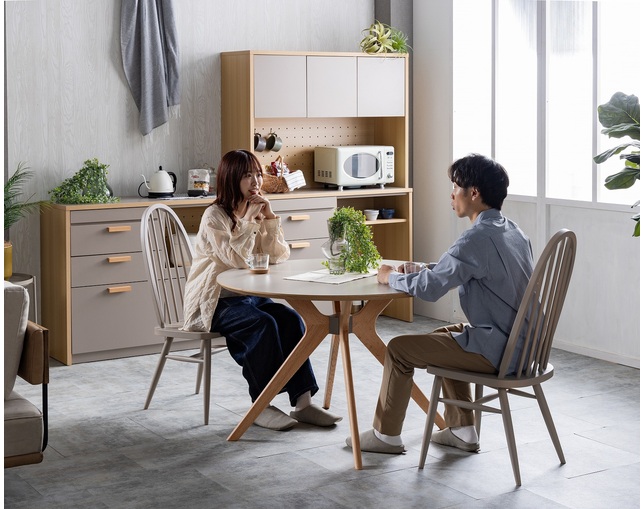 nora.(ノラ) ノープス　ダイニングテーブルの写真