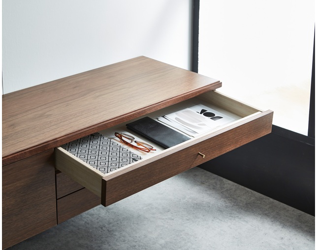 ニッポネア(NIPPONAIRE) FLOAT TV BOARD FINDENの写真