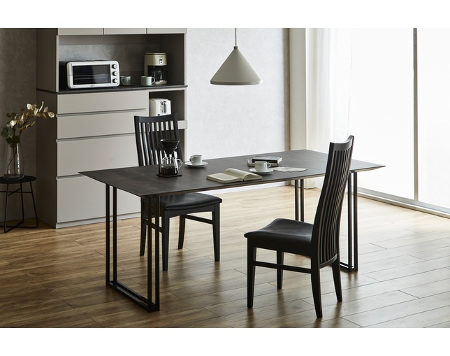 ニッポネア(NIPPONAIRE) DINING TABLE GARAMの写真