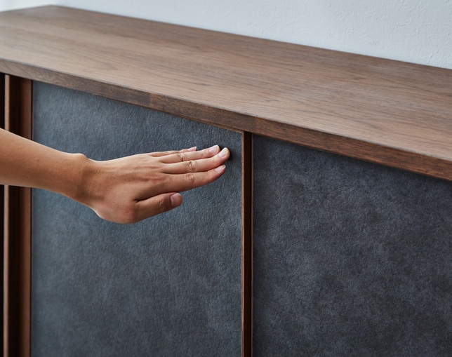 ニッポネア(NIPPONAIRE) SIDE BOARD HIGANの写真