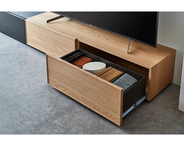 ニッポネア(NIPPONAIRE) TV BOARD UBの写真