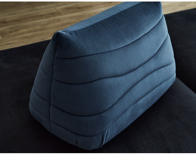 ニッポネア(NIPPONAIRE) SOFA TEYALOの写真