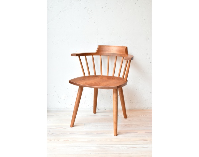 ウッドユウライクカンパニー エッグ ウインザー チェアの写真