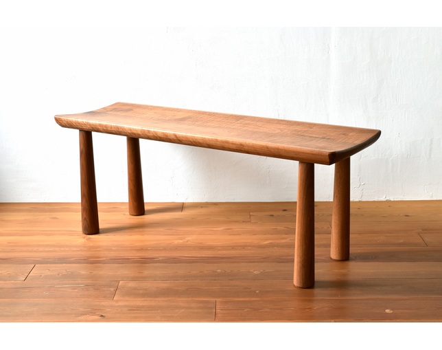 ウッドユウライクカンパニー 月見 ベンチの写真