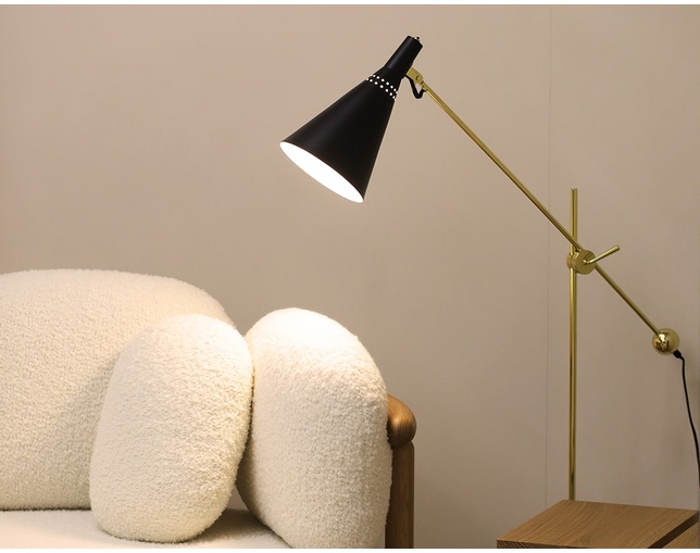 INNOLUX(イノルクス) Tapio Floor Lampの写真