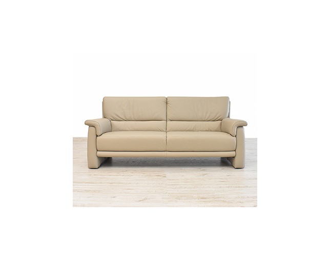 IDC OTSUKA(大塚家具) Berg Sofa W1880の写真