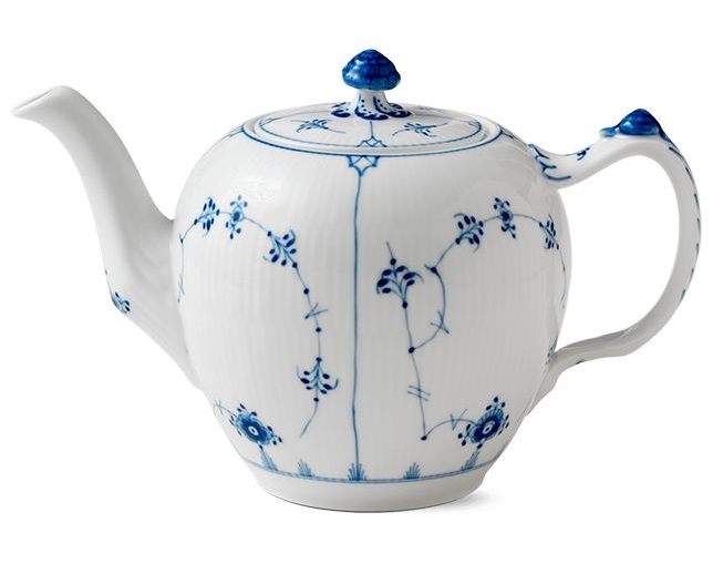ロイヤル コペンハーゲン ブルーフルーテッド プレイン ティーポット 1000mlの写真