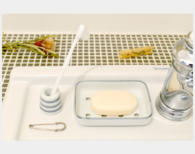 CLASKA Gallery & Shop "DO"(クラスカ ギャラリー＆ショップ ドー) ドーのボーダー歯ブラシ立ての写真