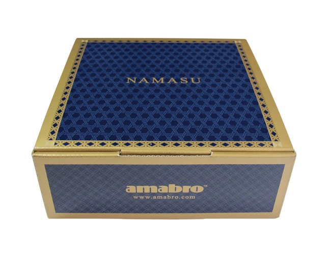 アマブロ(amabro) NAMASU 白抜鷺文八角皿の写真