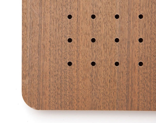 アマブロ(amabro) PEG WALL / Walnut(L)の写真