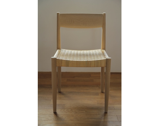 hyakka(ヒャッカ) quiet chairの写真