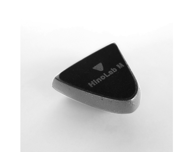 HinoLab M(ヒノラボ エム) ペーパーウェイト“M”の写真