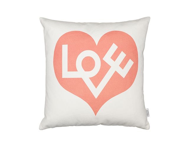 Vitra(ヴィトラ) Graphic Print Pillow - Loveの写真