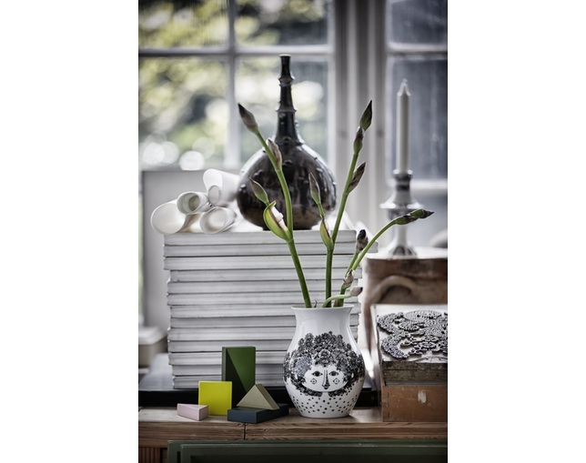 BJORN WIINBLAD(ビヨン・ヴィンブラッド) Flower Vase BLACKの写真