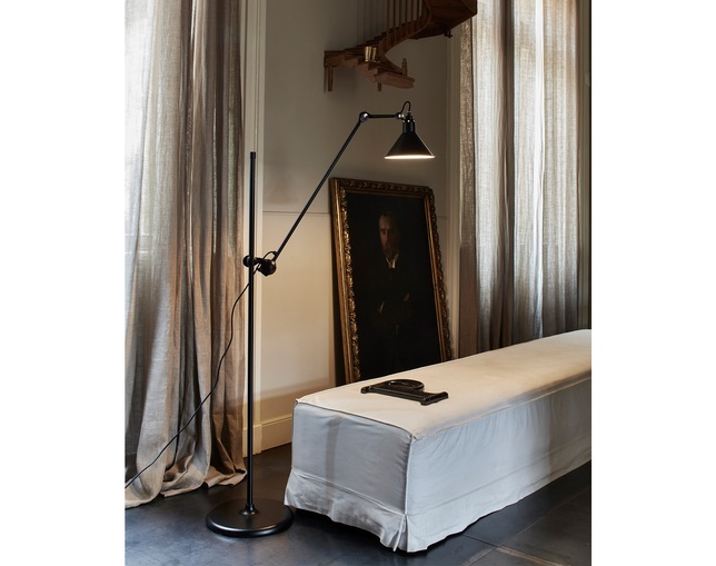 DCW editions(ディーシーダブリュー エディションズ) LAMPE GRAS NO.215のメイン写真
