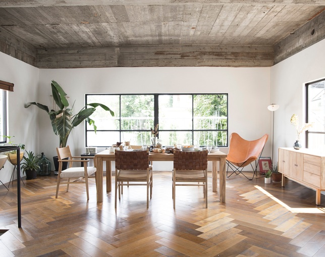 アンドクラフト(&Craft) Dining Chair TUSKER Armless Leatherの写真