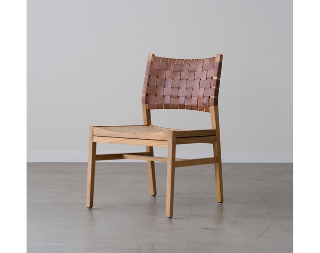 アンドクラフト(&Craft) Dining Chair TUSKER Armless Leatherの写真
