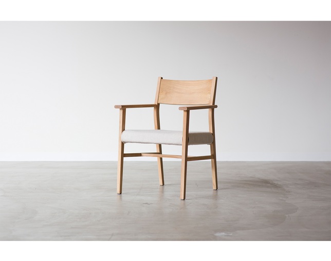 アンドクラフト(&Craft) Dining Chair TUSKER Fabric Arm の写真