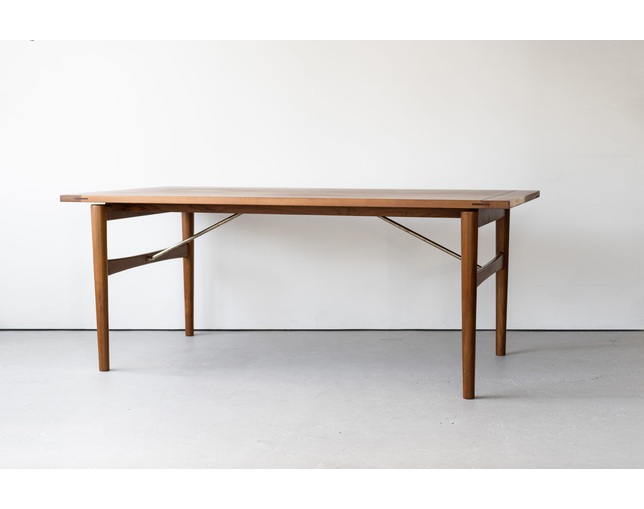 アンドクラフト(&Craft) Dining Table SKAVEの写真