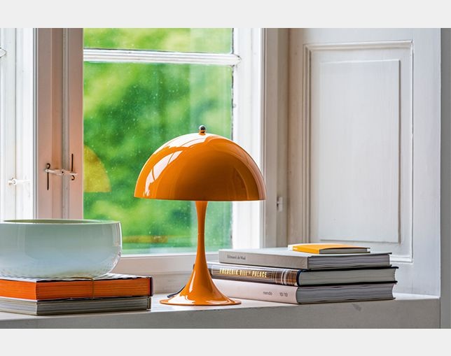 ルイスポールセン(Louis Poulsen) Panthella Mini Tableの写真
