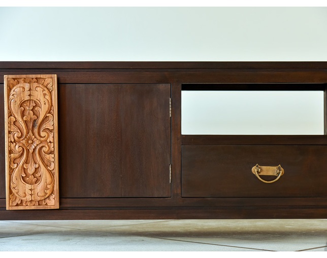 Alam Sari(アラム サリ) TV BOARD 2DOOR 1DRW CARVINGの写真