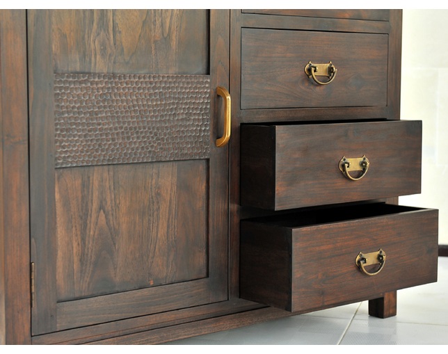Alam Sari(アラム サリ) CABINET 4 DRW 1 DOOR CARVINGの写真