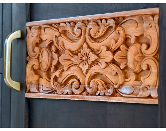 Alam Sari(アラム サリ) CABINET 3DRW 2DOOR CARVINGの写真