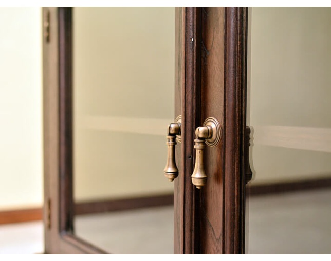 Alam Sari(アラム サリ) 【受注生産品】CABINET 6DRW 2DOOR GLASS の写真