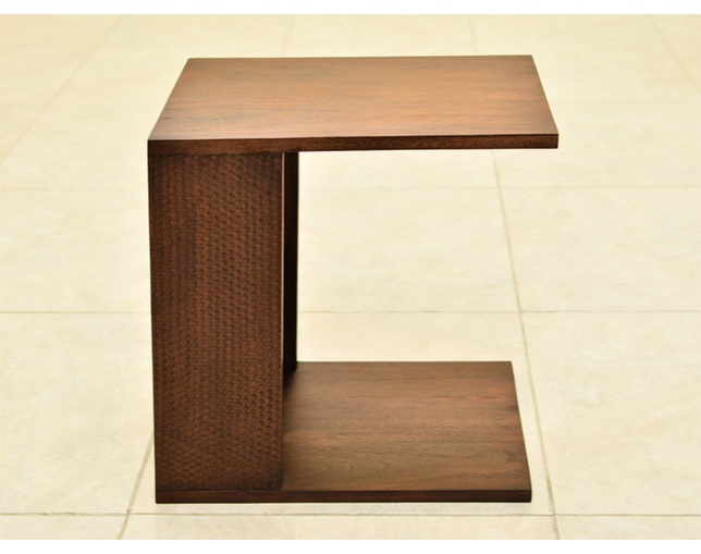 Alam Sari(アラム サリ) SIDE TABLE CARVING の写真