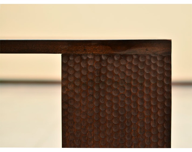 Alam Sari(アラム サリ) SIDE TABLE CARVING の写真