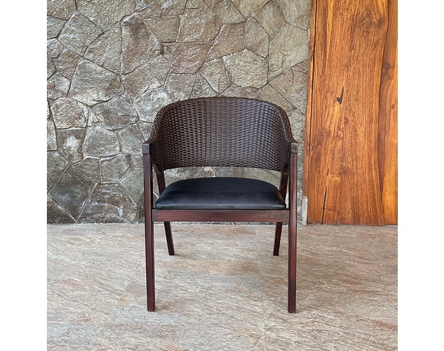 Alam Sari(アラム サリ) teak ＆ Synthetic Rattan dining chairのメイン写真