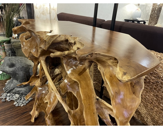 Alam Sari(アラム サリ) Teak Root Console Tableの写真