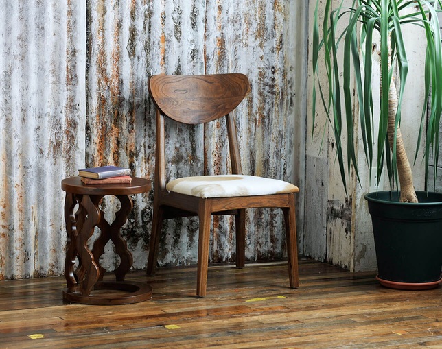 asri(アスリー) Carved Side Table-Setの写真