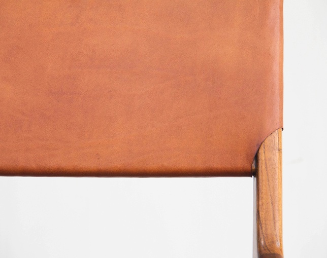 asri(アスリー) Plain Leather Chairの写真