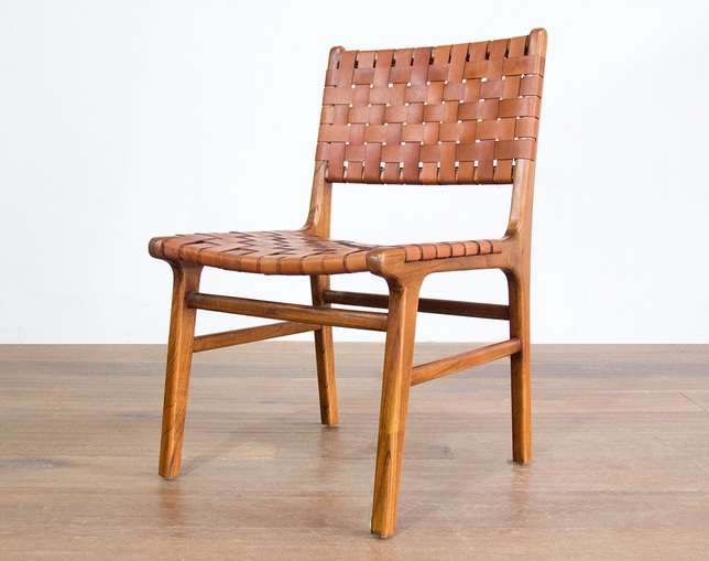 asri(アスリー) Waved Leather Chairの写真