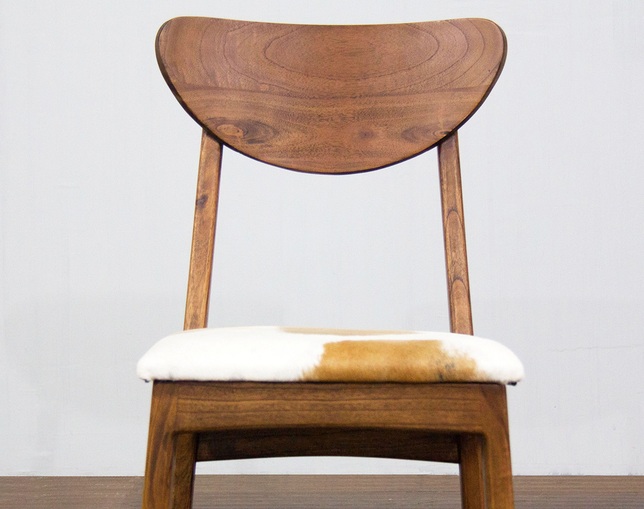 asri(アスリー) New ARU Chair-Cow hideの写真