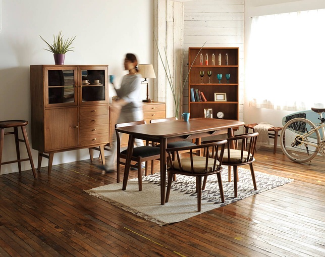 asri(アスリー) ARU Dining Tableの写真