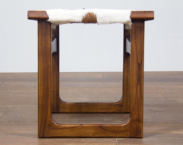 asri(アスリー) Fur Stool-Cow hideの写真