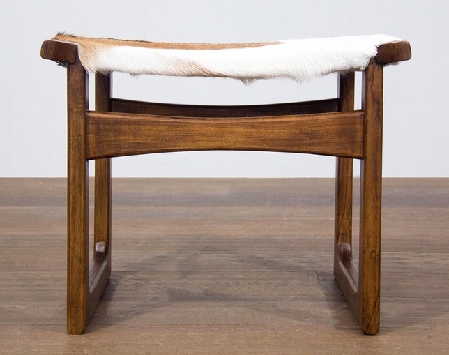 asri(アスリー) Fur Stool-Cow hideの写真