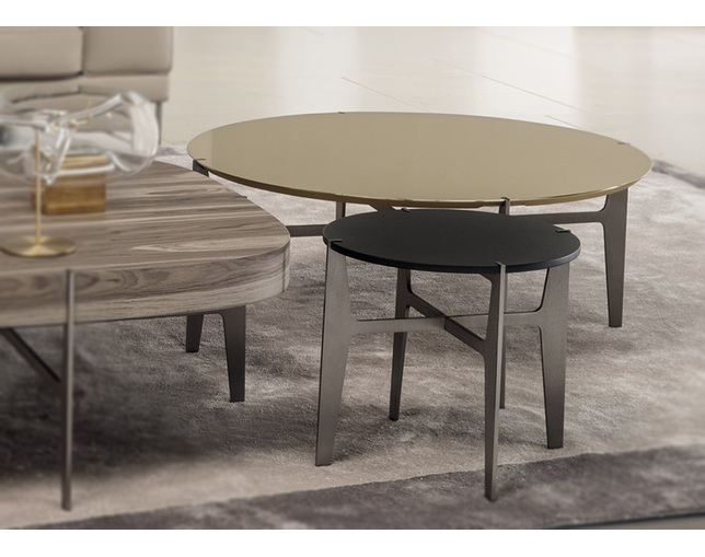 Natuzzi Italia(ナツッジイタリア) IDO センターテーブル（ラウンドタイプ）の写真