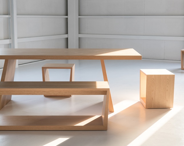 YAMADA(ヤマダ) HAYABUSA DINING TABLEの写真