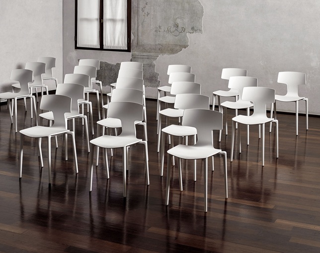 COLOS(コーロス) SPLIT サイドチェアの写真