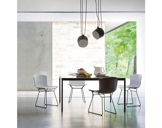ノル(Knoll) Bertoia Collection Side Chair -Plastic-の写真