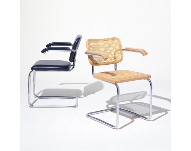 ノル(Knoll) Cesca Chair with Armsのメイン写真