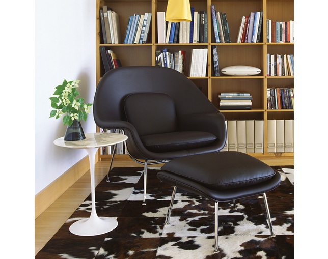 ノル(Knoll) Saarinen Collection Womb Chair and Ottomanの写真