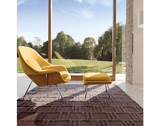 ノル(Knoll) Saarinen Collection Womb Chair and Ottomanの写真