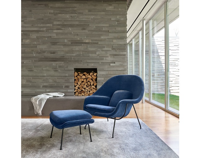 ノル(Knoll) Saarinen Collection Womb Chair and Ottomanの写真